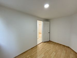 DEPARTAMENTO EN VENTA REMODELADO CON ELEVADOR