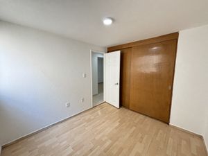 DEPARTAMENTO EN VENTA REMODELADO CON ELEVADOR