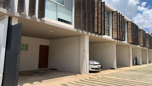 TOWNHOUSE en Renta, Temozon Nte, Mérida Yucatán