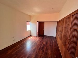 Exclusiva Casa en Condominio en Venta en La Loma Santa Fe (Los Patios II)