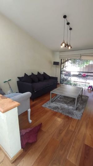 Casa en Venta en Av. Los Bosques, Tecamachalco!!