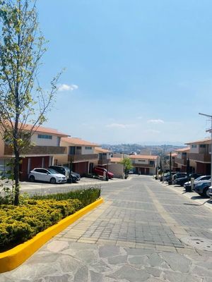 Casa en Condominio en Venta en Colina 1, Lago Esmeralda, Atizapán!!