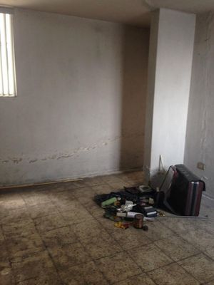 OPORTUNIDAD EDIFICIO  SOBRE AVENIDA PARA REMODELAR O DEMOLER EN GUADALAJARA