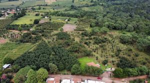 PRECIOSO TERRENO EN VENTA EN CHIQUILISTLAN, JAL. ZONA ARBOLADA.