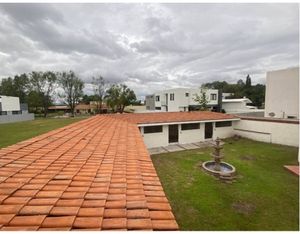 RESIDENCIA EN RENTA CLUB HÍPICO