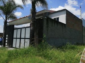 UBICADISIMA CASA EN VENTA POR ADOLF HORN, TLAJOMULCO DE ZUÑIGA.