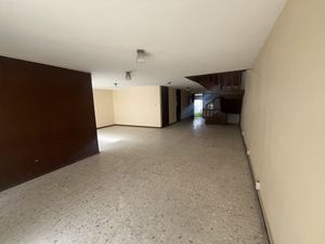 CASA EN VENTA EN JARDINES DEL MORAL LEÓN GUANAJUATO