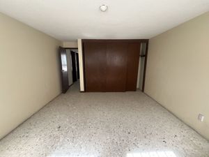 CASA EN VENTA EN JARDINES DEL MORAL LEÓN GUANAJUATO