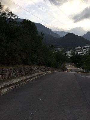 Terreno en VENTA en Sierra Alta en Carretera Nacional, en  Nuevo León