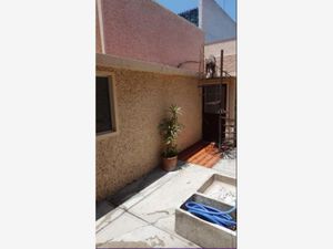 Casa en Venta en Xinantecatl Metepec