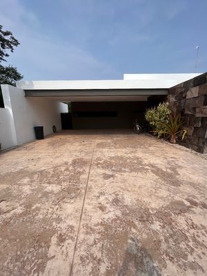 CASA AMUEBLADA VENTA /RENTA MERIDA