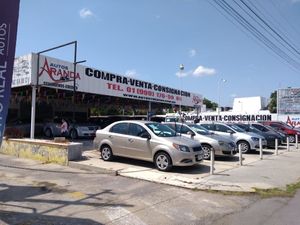 Excelente terreno comercial a la venta en la Av, Itzaes, Mérida