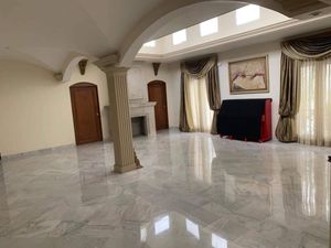 CASA EN VENTA EN VALLE, FUENTES DEL VALLE, SAN PEDRO,NL, CON ALBERCA, 4 Recam