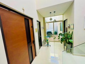 CASA EN VENTA EN  CARRETERA NACIONAL , VISTANCIAS, MONTERREY,  NL,  CON ALBERCA