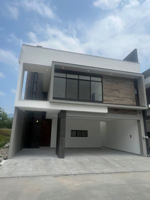 Casa en Venta Pedregal del Huajuco