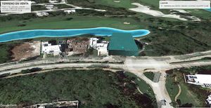 Terreno en Venta  con vista al lago y campo de golf Yucatán Country Club, Mérida