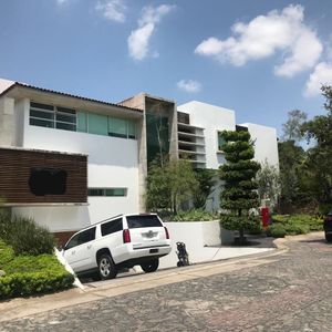 Moderna Casa en Valle Real