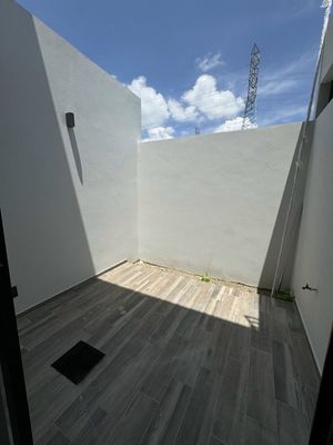 CASA EN VENTA EN LA SAUCEDA RESIDENCIAL