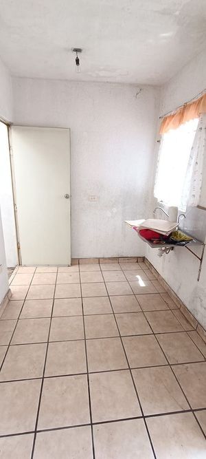 Venta de Casa en Colinas del Roble Tlajomulco