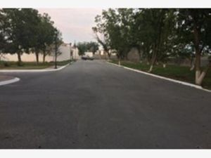 Terreno en Venta en Jardines de Versalles Saltillo