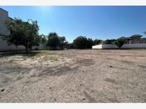 Terreno en Venta en Nogalar del Campestre Saltillo