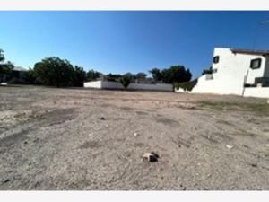 Terreno en Venta en Nogalar del Campestre Saltillo