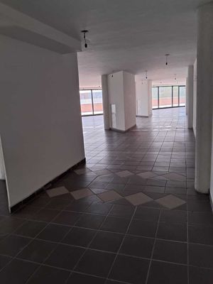 Oficina en renta Av. Zaragoza de 241 m2