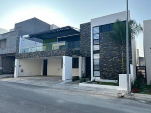 CASA EN VENTA EN CARRETERA NACIONAL