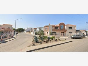 Casa en Venta en Loma Dorada Ensenada