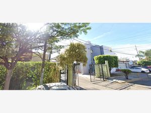 Casa en Venta en Misión Del Bosque Zapopan