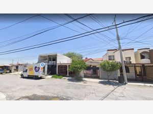 Casa en Venta en Los Candiles Apodaca