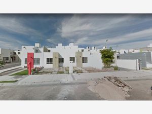 Casa en venta en Circuito Loma real De Queretaro 1160, Loma Real,  Querétaro, Querétaro, 76116.