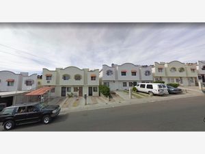 Casas en venta en Los Virreyes, Nogales, Son., México, 84090