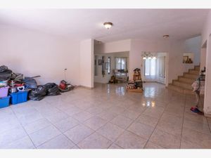 Casa en venta en El cercado Nuevo Leon, Santiago, Nuevo León, 67300.  Colegio San Antonio, Centro Médico Dr Ulises, El Cercado