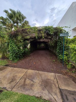 Terreno en Esquina en Residencial  Las Parotas, Colima