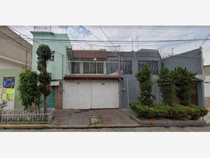 Casa en venta en PLATEROS 00, Metropolitana Primera Sección, Nezahualcóyotl,  México. Centro Universitario Internacional de Mexico, Jardín de Niños  Zazil, Jardin de niños y Estancia Infantil SEDESOL 