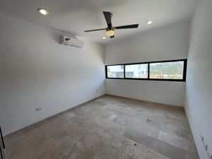 Hermosa casa en Venta con alberca, dentro de Privada Aire Puro, Mérida, Yucatán