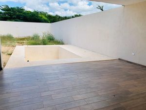 Hermosa Casa en Venta en Residencial Hacienda Cutz, Mérida, Yucatán