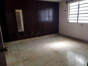 Propiedad en Venta de una planta en col. Itzimna sobre la Av. Alemán, Mérida