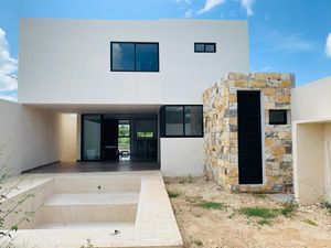 Hermosa Casa en Venta en Residencial Hacienda Cutz, Mérida, Yucatán