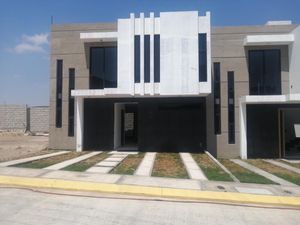 Casa en Venta en Lomas del Portezuelo Mineral de la Reforma