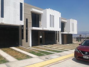 Casa en Venta en Lomas del Portezuelo Mineral de la Reforma