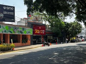 Se renta excelente local a pie de calle