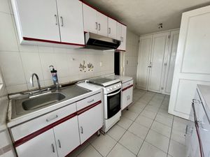 En venta departamento para actualizar en la Nápoles.