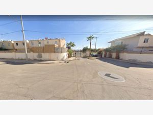 Casa en venta en El Campanario, 21353 Mexicali, ., México. CESDEM -  Seccion portales, Hacienda de los Portales Tercera Sección, Extra