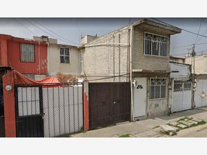 Casa en venta en Rancho Colorado s/N, San Antonio, Cuautitlán Izcalli,  México, 54725. Instituto Educativo Madame Curie. ., Restaurant Bar  Fiesta Brava, Refaccionaria