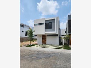 Casa en Venta en Solares Zapopan