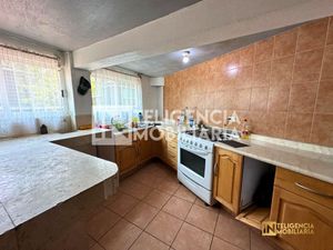 CASA EN VENTA CON INCREIBLE TERRENO UBICADO EN SAN MIGUEL TLAIXPAN