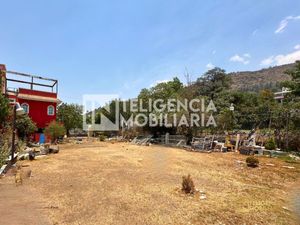 CASA EN VENTA CON INCREIBLE TERRENO UBICADO EN SAN MIGUEL TLAIXPAN