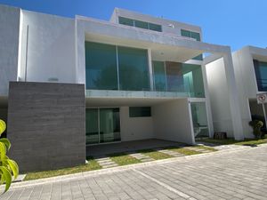 CASA NUEVA, EXCLUSIVO CONJUNTO PRIVADO, GALERIA SERDAN